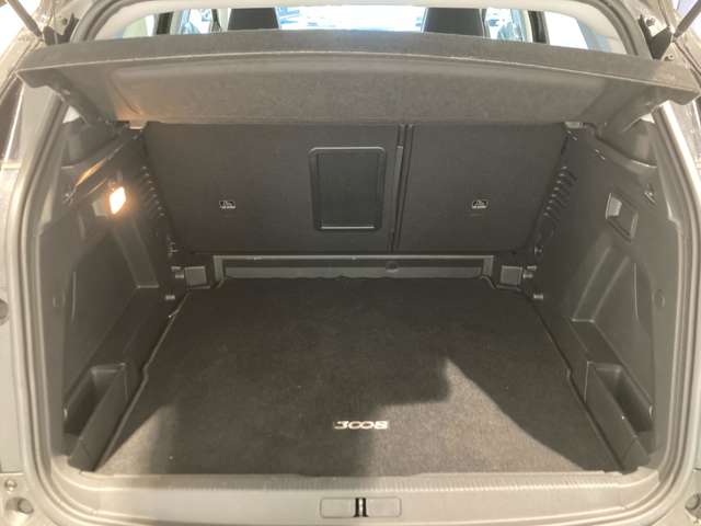 プジョー ３００８ アリュール　ＬＥＤパッケージ H30年 (東北) 99