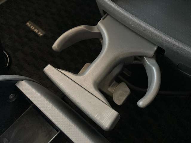 トヨタ ノア ２．０ ＳＩ ４ＷＤ H20年 (東北) 99