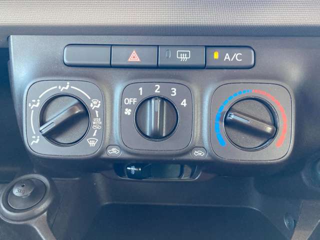 トヨタ パッソ １．０ Ｘ ４ＷＤ H27年 (東北) 99