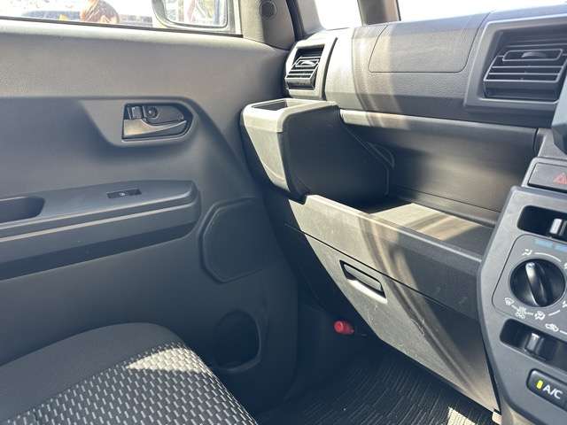 ダイハツ ウェイク ６６０ Ｄ ＳＡＩＩＩ R1年 (東海) 99