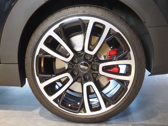 ミニ ミニクラブマン ジョン・クーパー・ワークス ４ＷＤ R5年 (近畿) 99