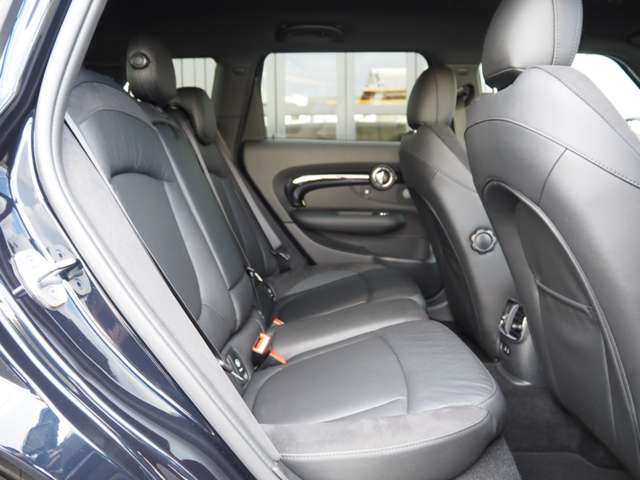 ミニ ミニクラブマン ジョン・クーパー・ワークス ４ＷＤ R5年 (近畿) 99