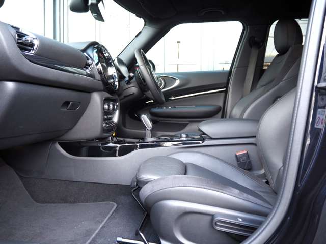 ミニ ミニクラブマン ジョン・クーパー・ワークス ４ＷＤ R5年 (近畿) 99