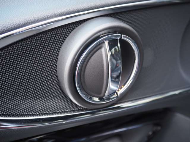 ミニ ミニクラブマン ジョン・クーパー・ワークス ４ＷＤ R5年 (近畿) 99