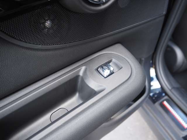 ミニ ミニクラブマン ジョン・クーパー・ワークス ４ＷＤ R5年 (近畿) 99