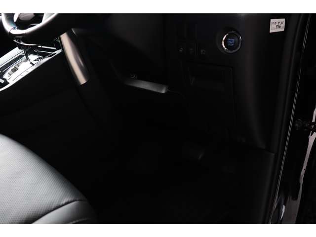 トヨタ アルファード ２．５ Ｓ Ｃパッケージ R4年 (近畿) 99