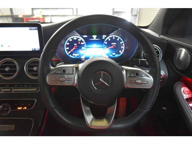 メルセデスベンツ Ｃクラス Ｃ２００ ローレウス エディション （ＢＳＧ搭載モデル） スポーツプラスパッケージ R1年 (関東) 99