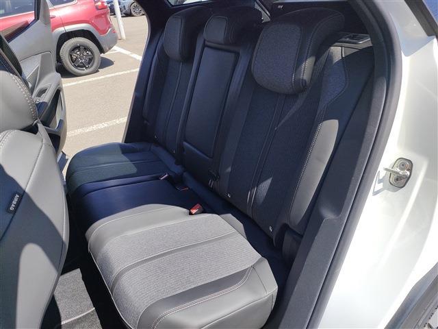 プジョー ３００８ ＧＴライン　デビューエディション H29年 (東北) 99