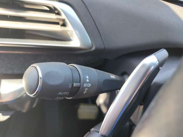 プジョー ３００８ ＧＴライン　デビューエディション H29年 (東北) 99