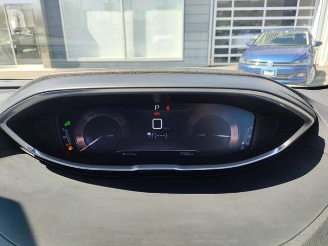 プジョー ３００８ ＧＴライン　デビューエディション H29年 (東北) 99