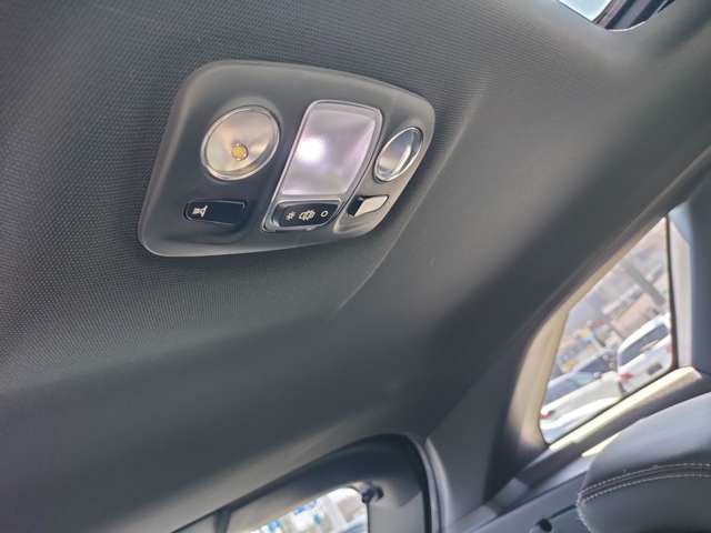 プジョー ３００８ ＧＴライン　デビューエディション H29年 (東北) 99