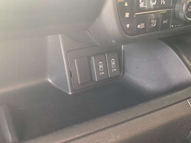 ホンダ Ｎ　ＢＯＸ カスタム ６６０ Ｌ ４ＷＤ R5年 (東北) 99