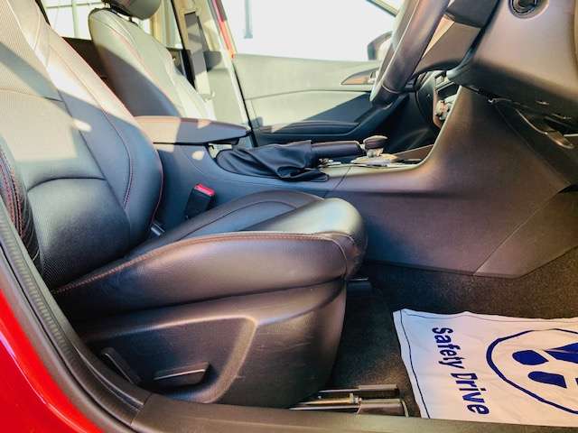 マツダ アクセラ ２．０ ハイブリッドＳ Ｌパッケージ H26年 (東北) 99