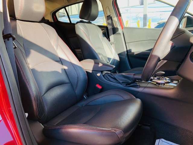 マツダ アクセラ ２．０ ハイブリッドＳ Ｌパッケージ H26年 (東北) 99