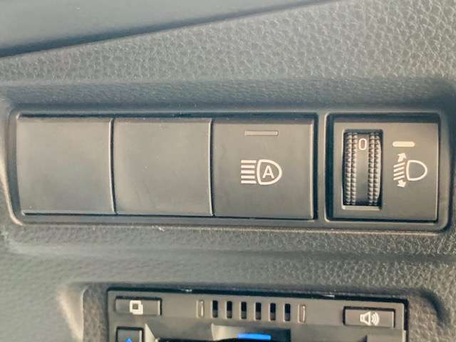 トヨタ カローラクロス　ハイブリッド １．８ ハイブリッド Ｓ R4年 (東北) 99