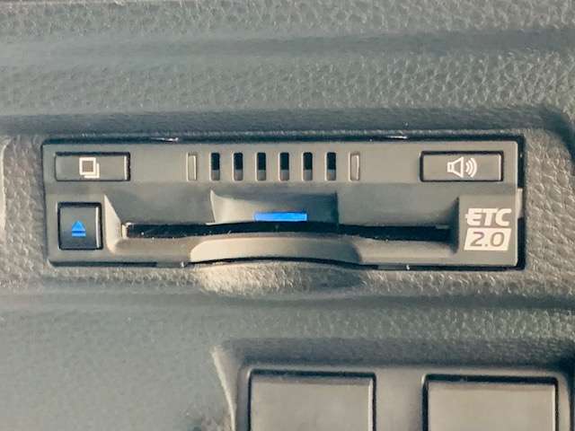 トヨタ カローラクロス　ハイブリッド １．８ ハイブリッド Ｓ R4年 (東北) 99