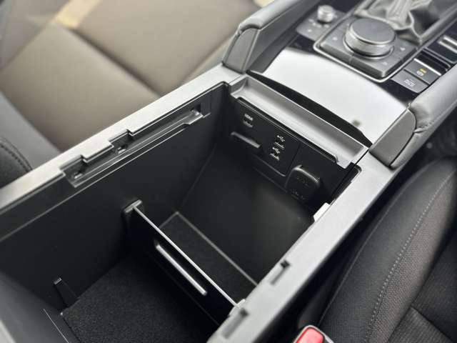 マツダ ＭＡＺＤＡ３　セダン ２．０ ２０Ｓ プロアクティブ ツーリング セレクション R5年 (近畿) 99