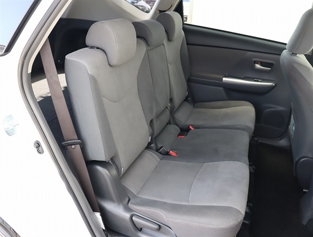 トヨタ プリウスΑ １．８ Ｓ ツーリングセレクション H26年 (関東) 99