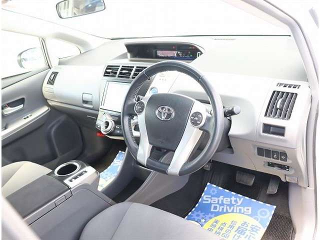 トヨタ プリウスΑ １．８ Ｓ ツーリングセレクション H26年 (関東) 99
