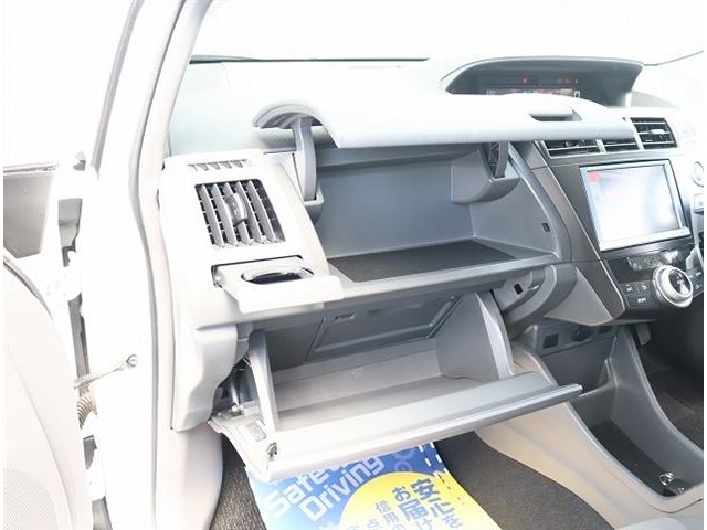 トヨタ プリウスΑ １．８ Ｓ ツーリングセレクション H26年 (関東) 99