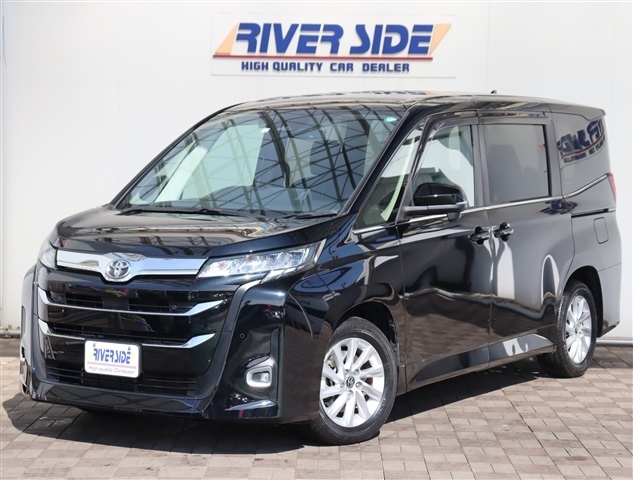 トヨタ ノア ２．０ Ｚ R4年 (関東) 99