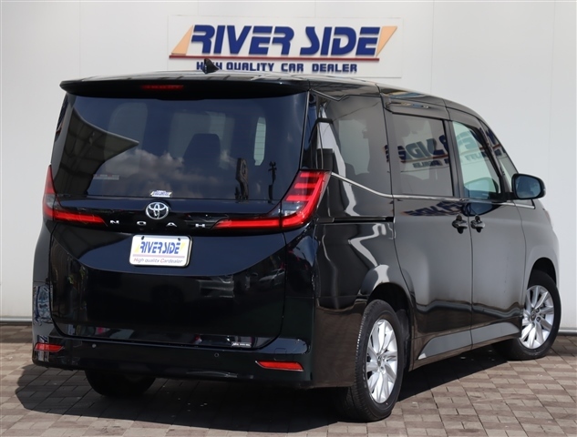 トヨタ ノア ２．０ Ｚ R4年 (関東) 99