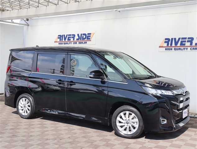 トヨタ ノア ２．０ Ｚ R4年 (関東) 99