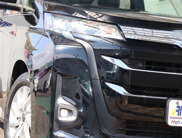 トヨタ ノア ２．０ Ｚ R4年 (関東) 99