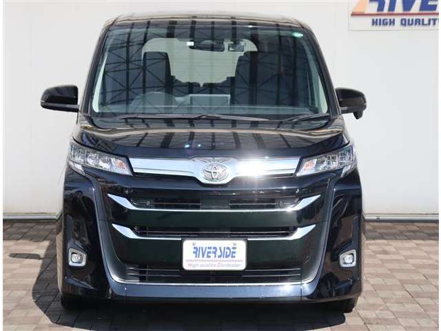 トヨタ ノア ２．０ Ｚ R4年 (関東) 99