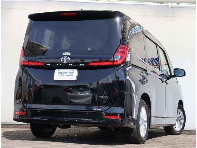 トヨタ ノア ２．０ Ｚ R4年 (関東) 99
