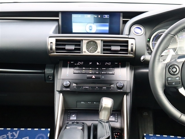 レクサス ＩＳ３００ｈ ３００Ｈ H25年 (関東) 99