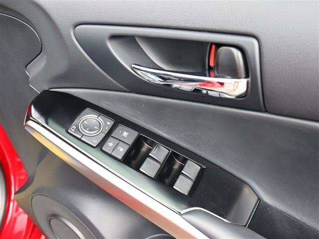 レクサス ＩＳ３００ｈ ３００Ｈ H25年 (関東) 99