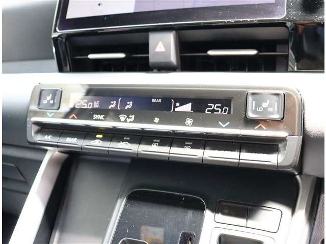 トヨタ ヴォクシー ２．０ Ｓ－Ｚ R4年 (関東) 99