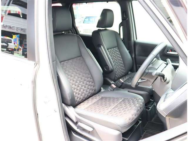 トヨタ ヴォクシー ２．０ Ｓ－Ｚ R4年 (関東) 99