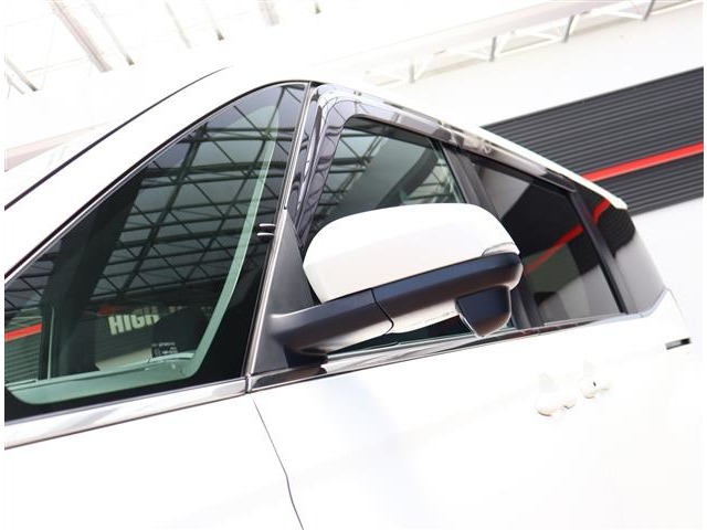 トヨタ ヴォクシー ２．０ Ｓ－Ｚ R4年 (関東) 99