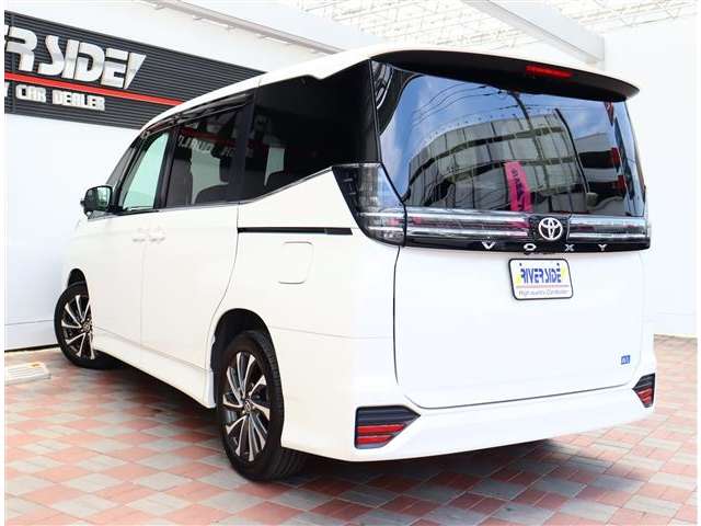 トヨタ ヴォクシー ２．０ Ｓ－Ｚ R4年 (関東) 99