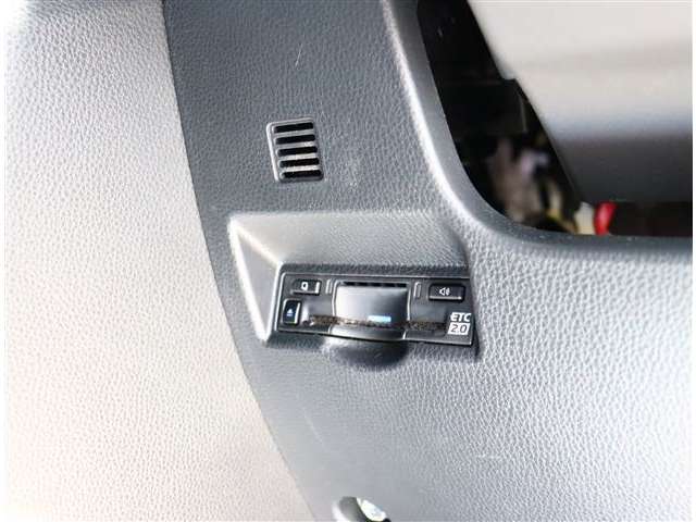 トヨタ ヴォクシー ２．０ Ｓ－Ｚ R4年 (関東) 99