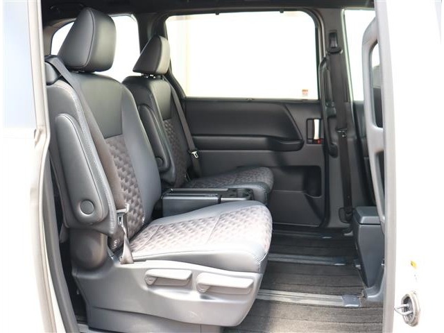 トヨタ ヴォクシー ２．０ Ｓ－Ｚ R4年 (関東) 99