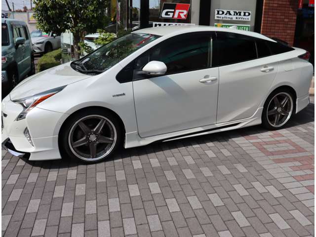 トヨタ プリウス １．８ Ｓ セーフティ プラス H29年 (関東) 99