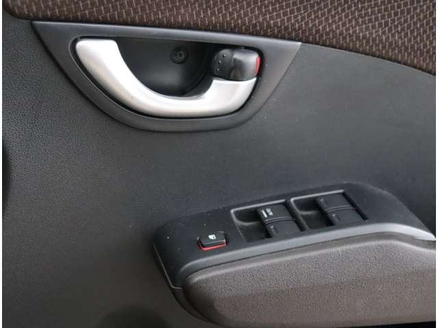 ホンダ フィット　シャトル １．５ １５Ｘ Ｓパッケージ H24年 (関東) 99