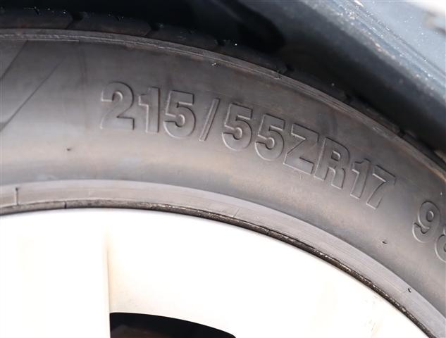 トヨタ カムリ　ハイブリッド ２．５ Ｇパッケージ H25年 (関東) 99