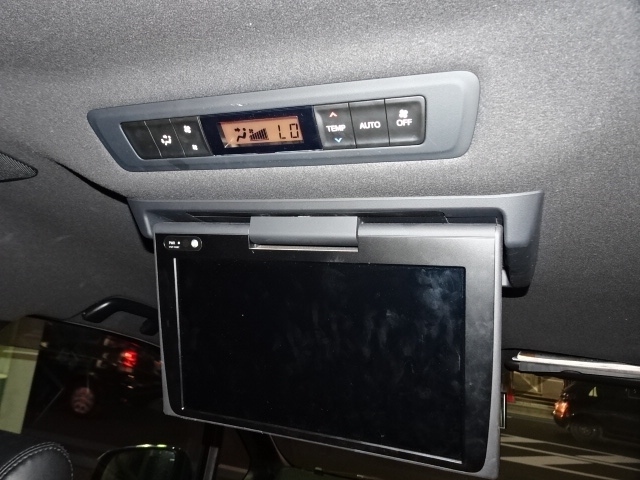 トヨタ ヴォクシー ２．０ ＺＳ R1年 (関東) 99