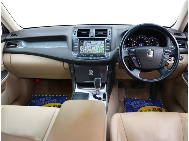 トヨタ クラウン ３．０ ロイヤルサルーン H21年 (関東) 99