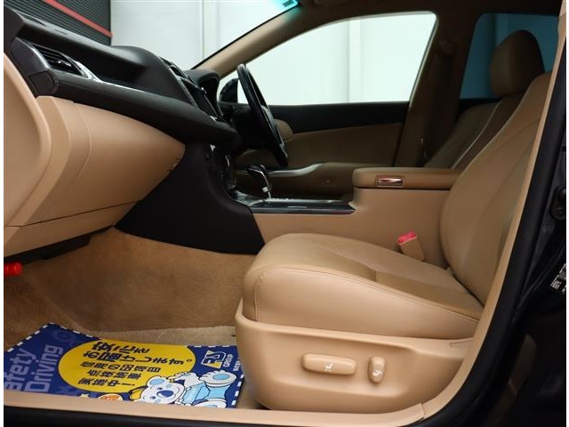 トヨタ クラウン ３．０ ロイヤルサルーン H21年 (関東) 99