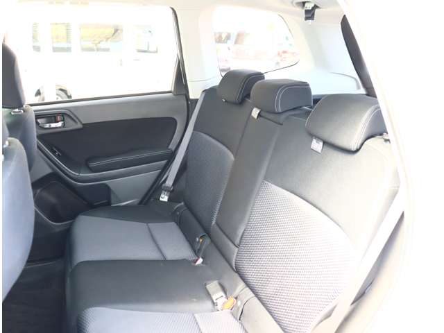 スバル フォレスター ２．０Ｉ－Ｌ アイサイト ４ＷＤ H25年 (関東) 99