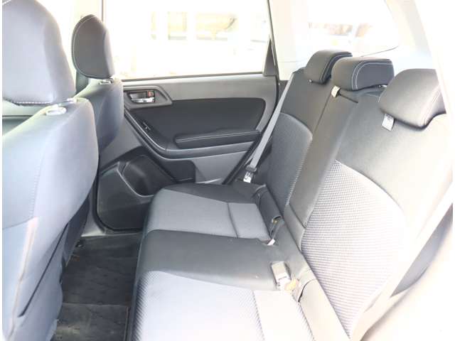 スバル フォレスター ２．０Ｉ－Ｌ アイサイト ４ＷＤ H25年 (関東) 99