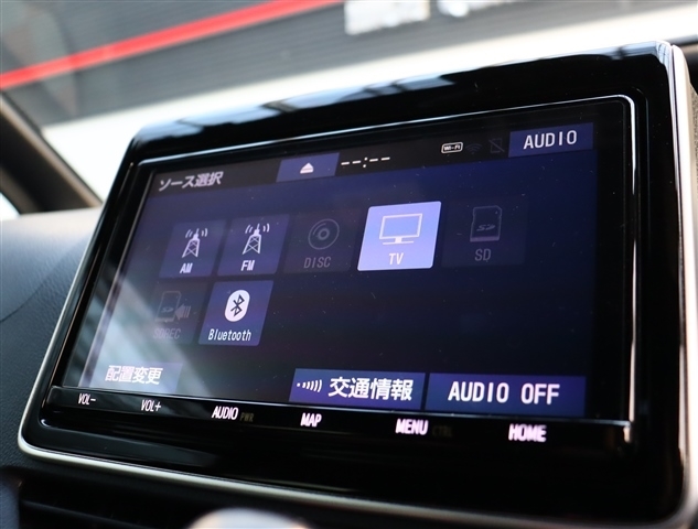 トヨタ ヴォクシー ２．０ ＺＳ 煌ＩＩ R1年 (関東) 99