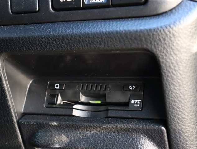 トヨタ ヴォクシー ２．０ ＺＳ 煌ＩＩ R1年 (関東) 99