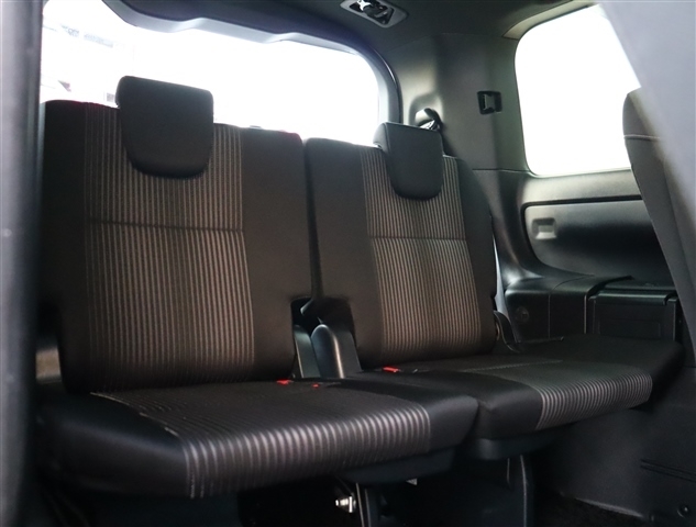 トヨタ ヴォクシー ２．０ ＺＳ 煌ＩＩ R1年 (関東) 99