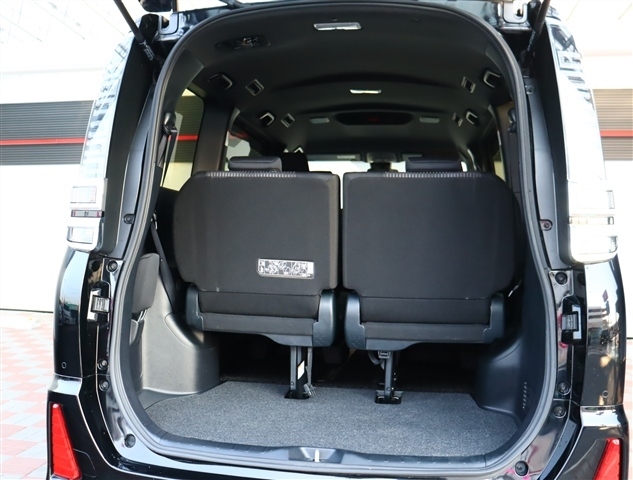 トヨタ ヴォクシー ２．０ ＺＳ 煌ＩＩ R1年 (関東) 99